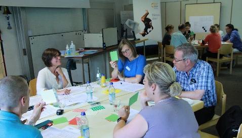 Angeregte Diskussion in Kleingruppen beim Szenarioworkshop in Weilheim